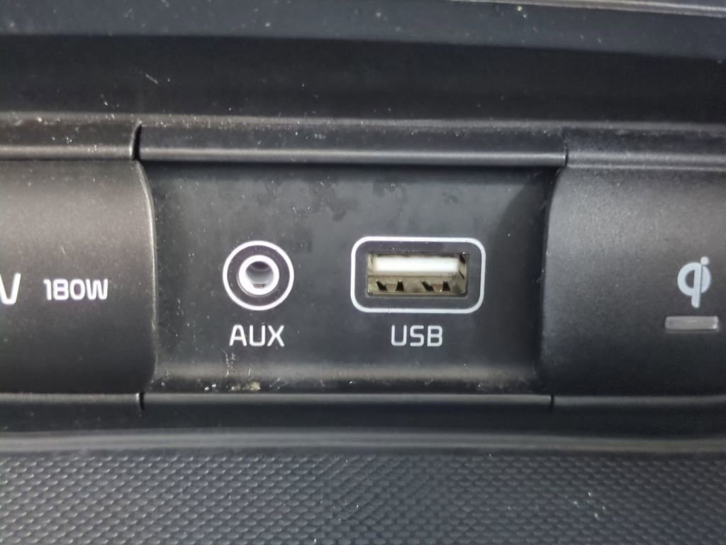 Used 2020 Kia Optima SX image 22