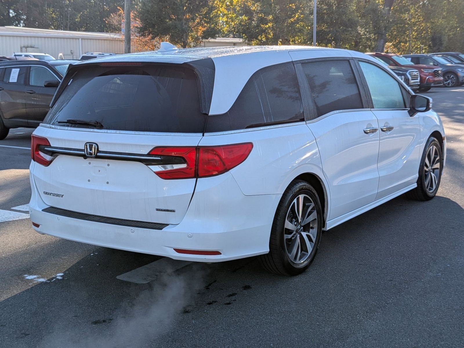 Used 2023 Honda Odyssey Touring image 3
