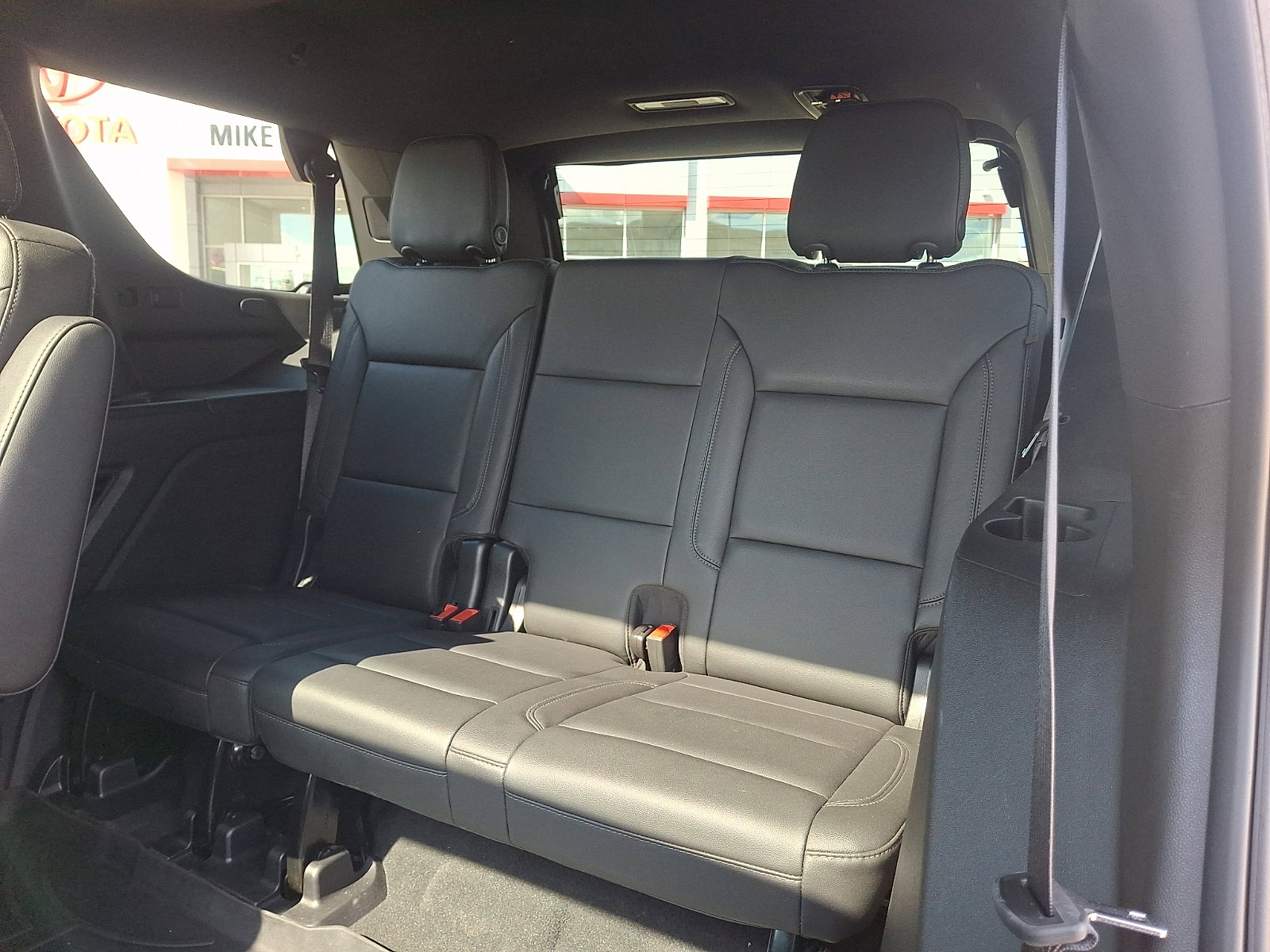 Used 2021 Chevrolet Tahoe Z71 w/ Rear Media and Nav Package image 11