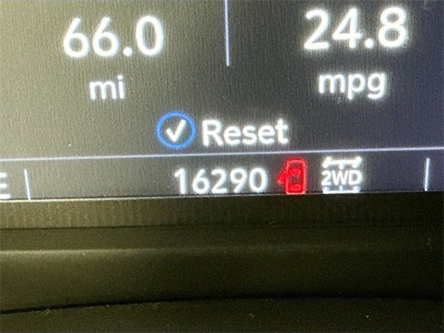 Used 2022 Cadillac XT4 Sport image 16