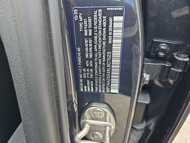 Used 2024 Porsche Macan image 39