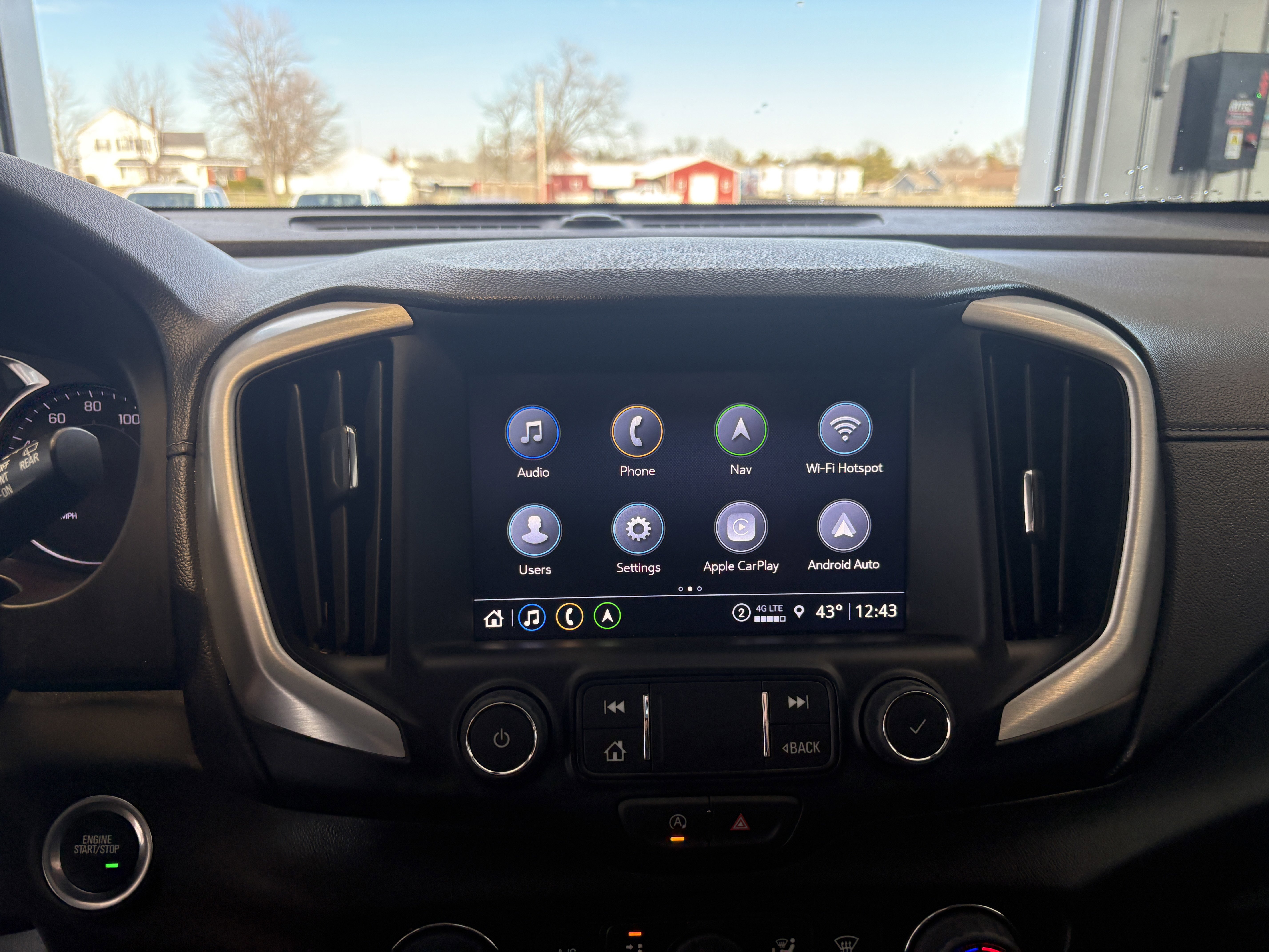 Used 2024 GMC Terrain SLE w/ Driver Convenience Package image 12