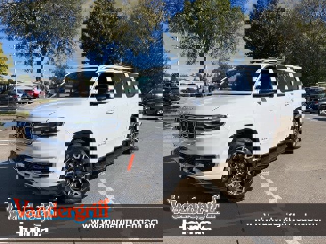 Used 2024 Jeep Wagoneer L Series III w/ Flexible Seating Group