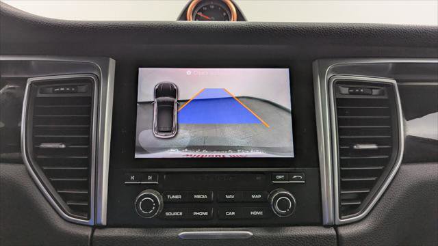 Used 2018 Porsche Macan Sport Edition image 32