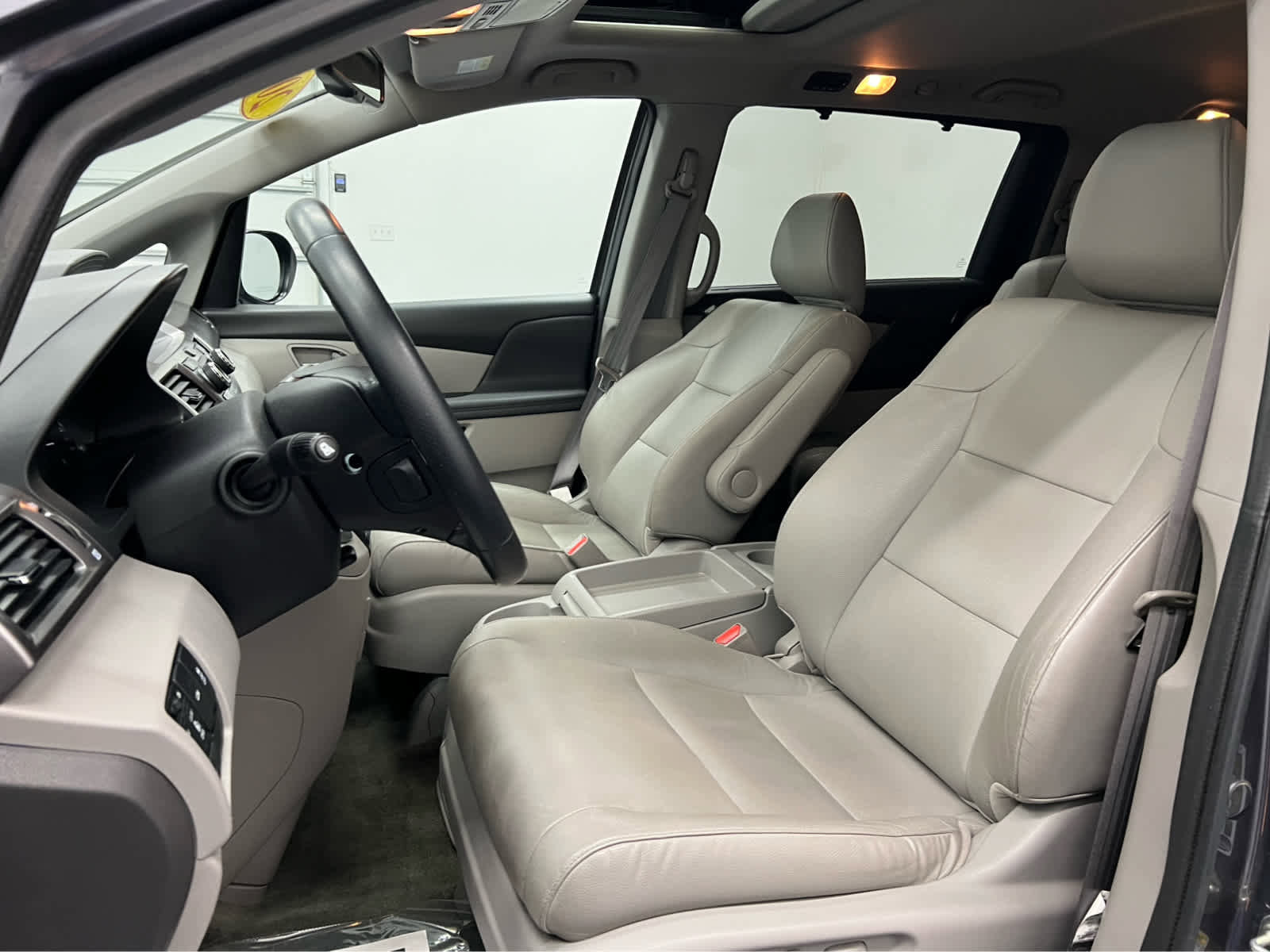 Used 2017 Honda Odyssey EX-L image 11