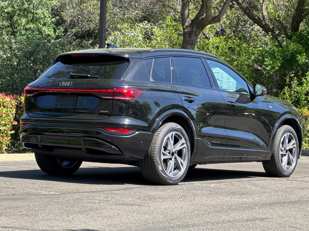 New 2027 Audi Q6 e-tron Premium Plus AWD/4WD image 4
