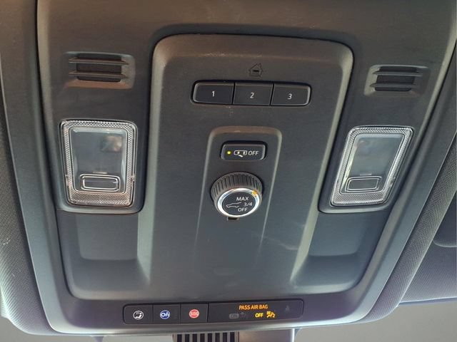 Used 2023 GMC Yukon SLT AWD/4WD image 24