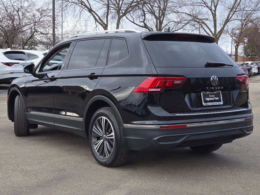 Used 2024 Volkswagen Tiguan Wolfsburg Edition image 17