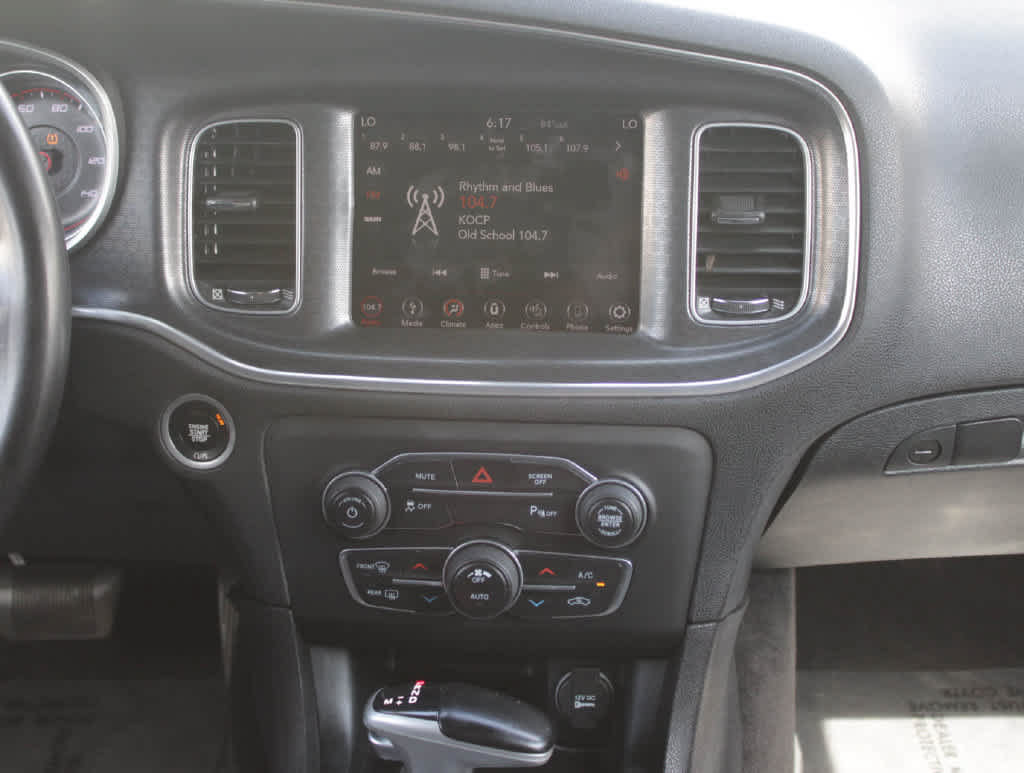 Used 2018 Dodge Charger SXT Plus RWD image 13