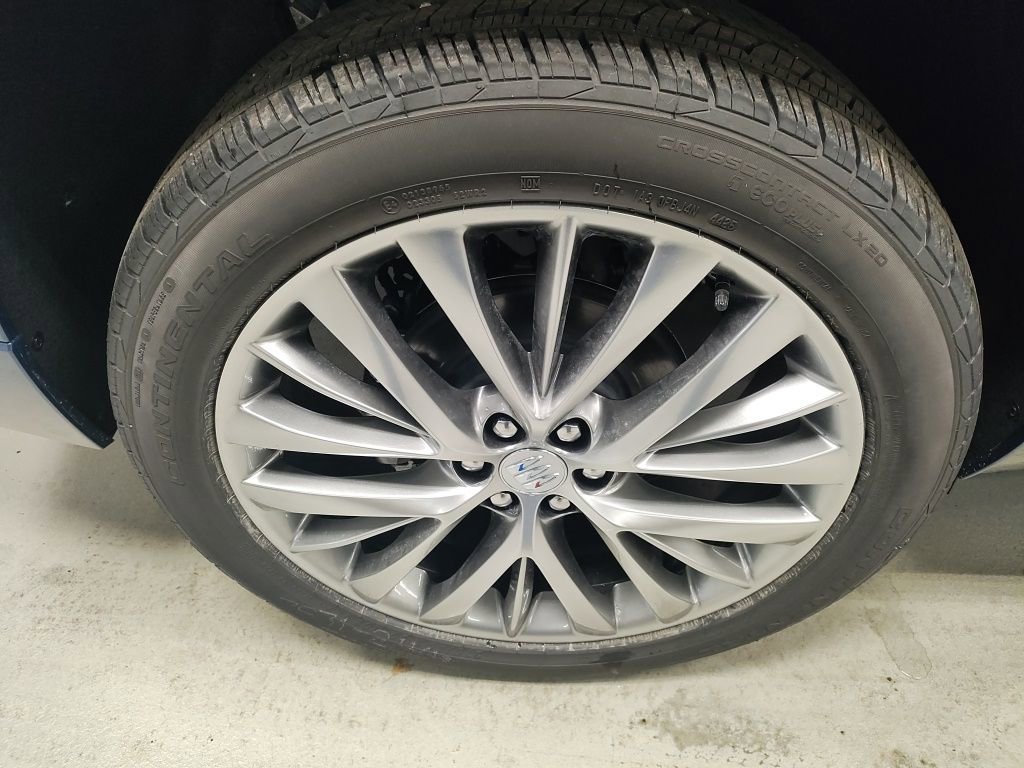 New 2026 Buick Enclave Avenir w/ Super Cruise Package image 3