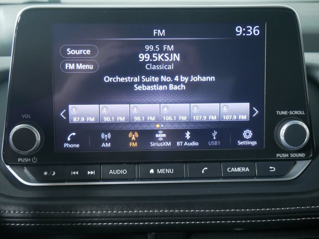 Used 2025 Nissan Rogue SV AWD/4WD image 29