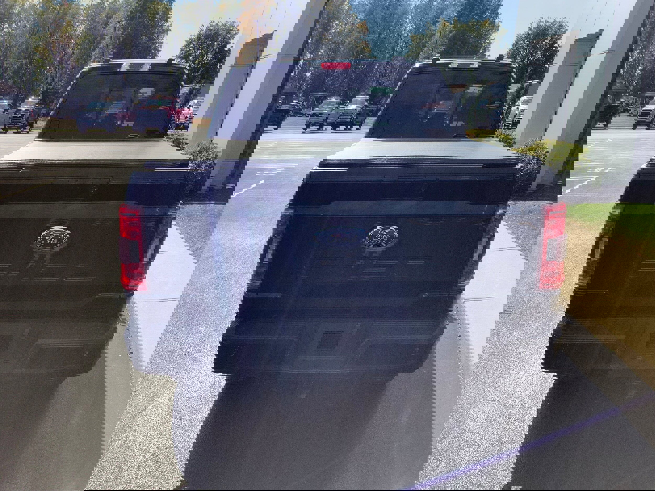 Used 2023 Ford F150 Lariat w/ Equipment Group 502A High image 5