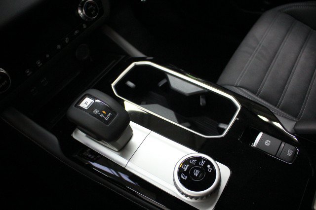 New 2026 Mitsubishi Outlander SE FWD image 14