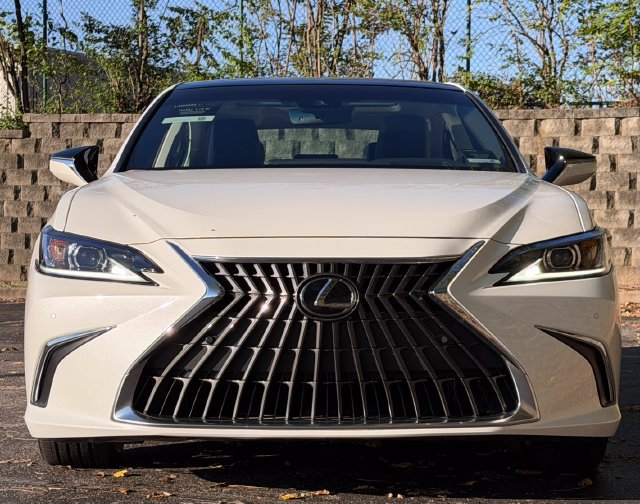 Certified 2024 Lexus ES 350 w/ Premium Package FWD image 16