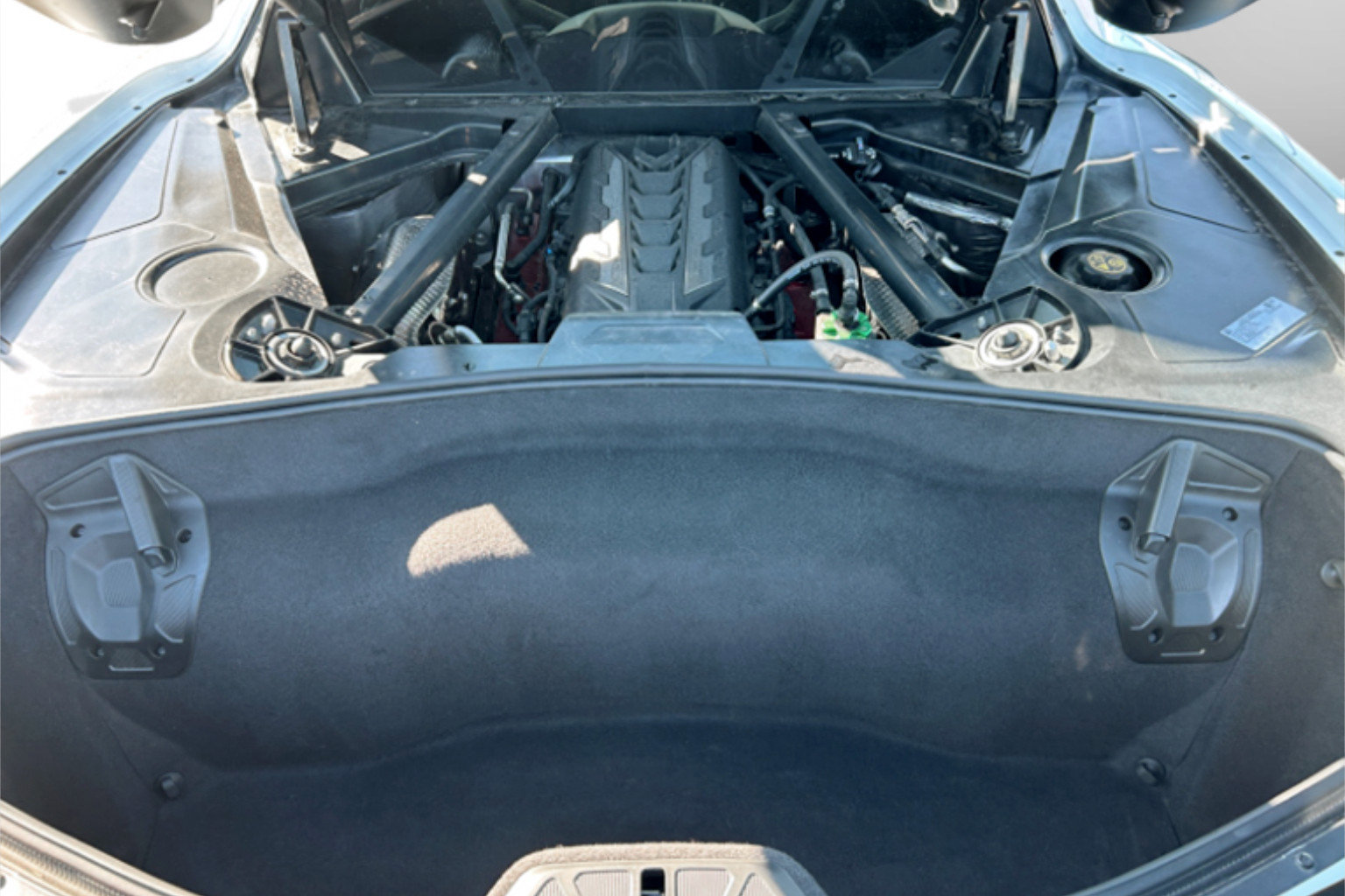 Used 2020 Chevrolet Corvette Stingray Coupe w/ Z51 Performance Package image 20