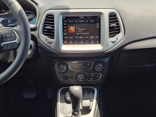 Used 2021 Jeep Compass Latitude w/ Sun and Sound Group AWD/4WD image 15