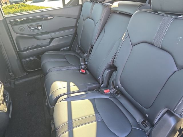 New 2025 Honda Pilot EX-L image 14