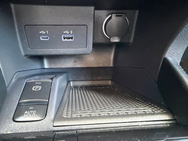 Certified 2023 Nissan Kicks SV FWD image 19