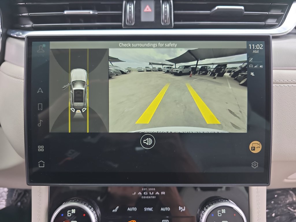 Certified 2025 Jaguar F-PACE R-Dynamic S AWD/4WD image 23