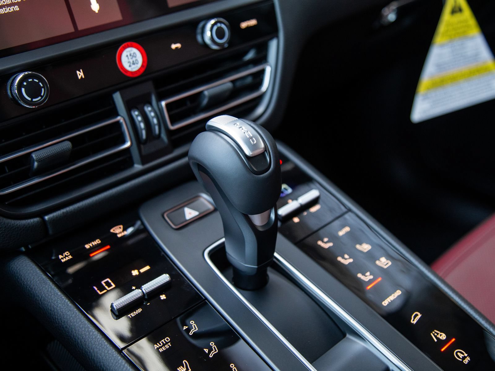 New 2026 Porsche Macan AWD/4WD image 22