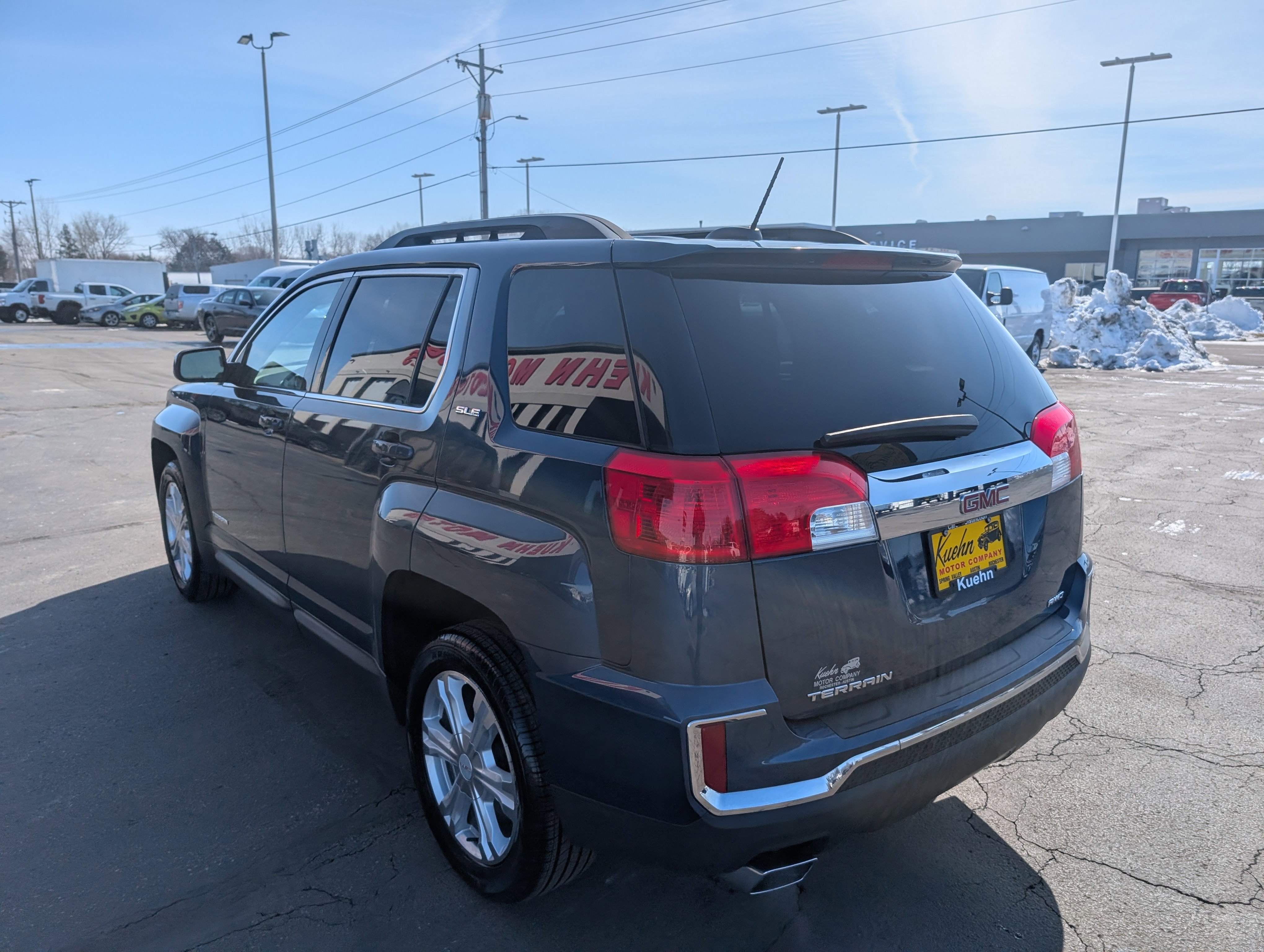 Used 2017 GMC Terrain SLE w/ Convenience Package AWD/4WD image 6