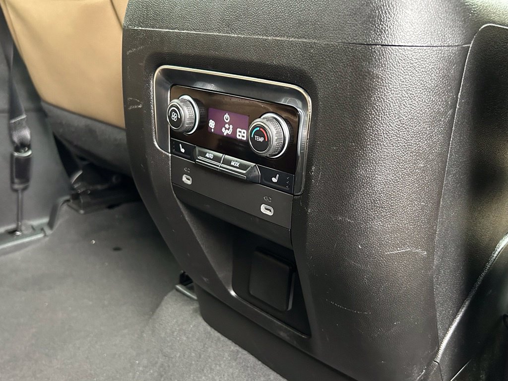 Used 2024 Chevrolet Tahoe Premier RWD image 38