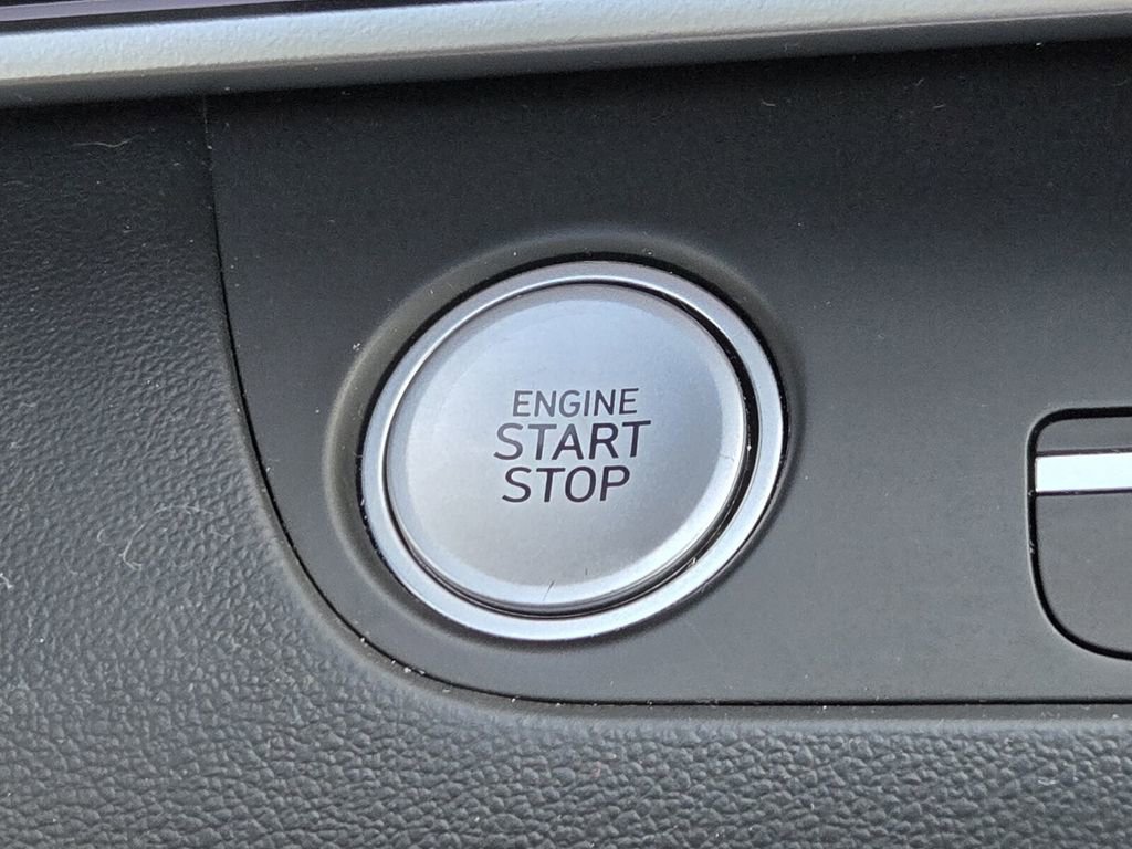 Certified 2024 Hyundai Elantra SEL FWD image 21