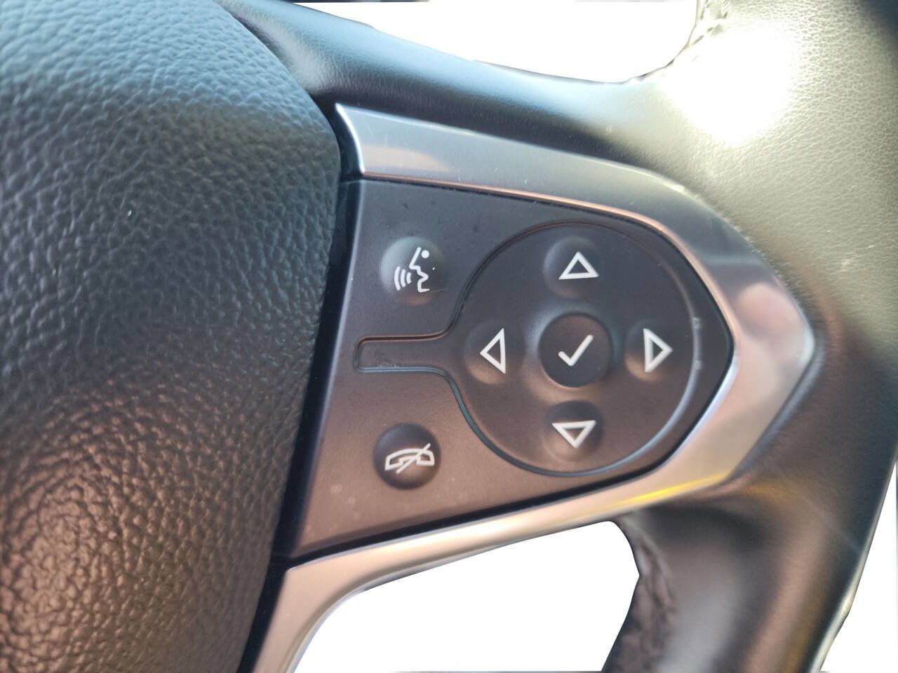Used 2023 Chevrolet Traverse RS AWD/4WD image 30