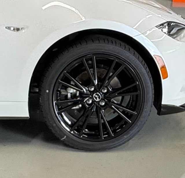 New 2026 MAZDA MX-5 Miata Club w/ Weather Package RWD image 23