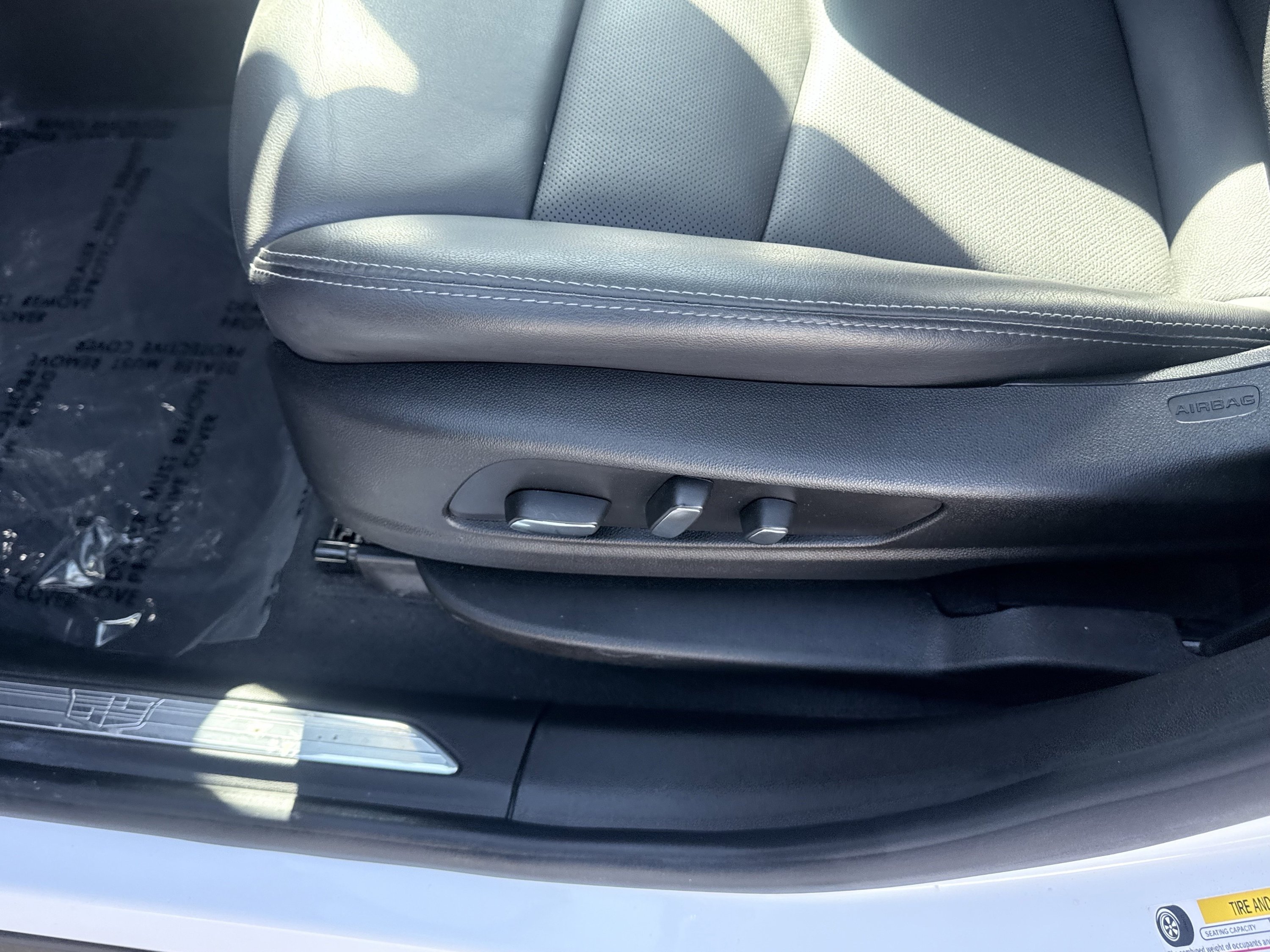 Used 2025 Cadillac XT5 Premium Luxury FWD image 21