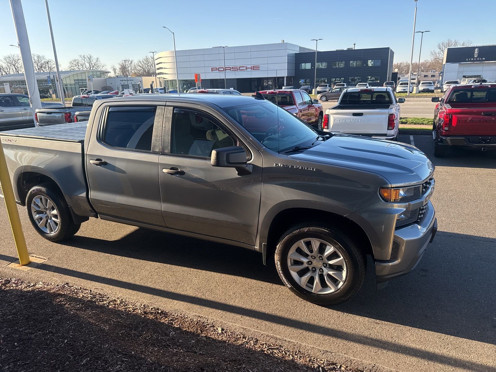 Used 2021 Chevrolet Silverado 1500 Custom image 3