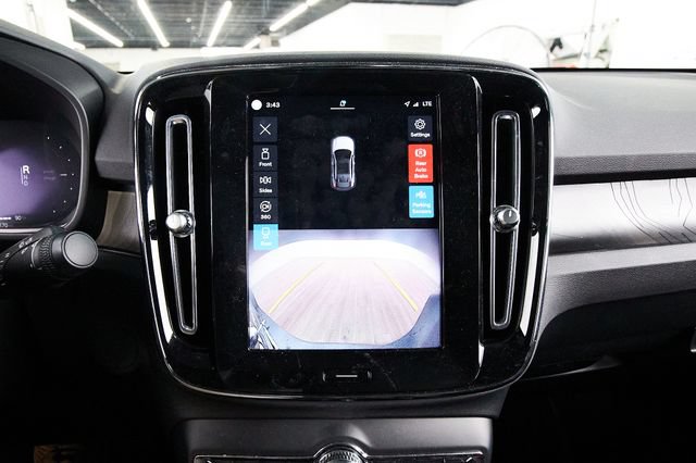Used 2023 Volvo C40 P8 Recharge Plus AWD/4WD image 13
