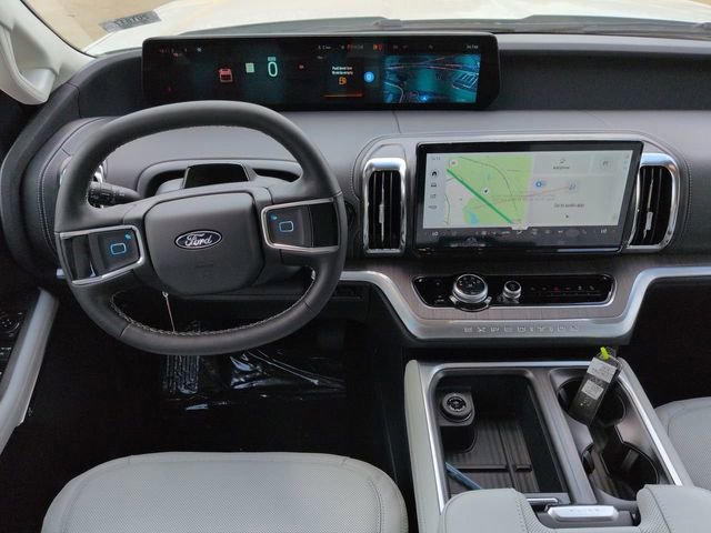 New 2026 Ford Expedition Platinum image 16