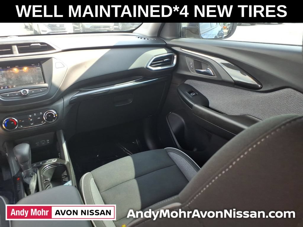 Used 2022 Chevrolet TrailBlazer LT FWD image 28