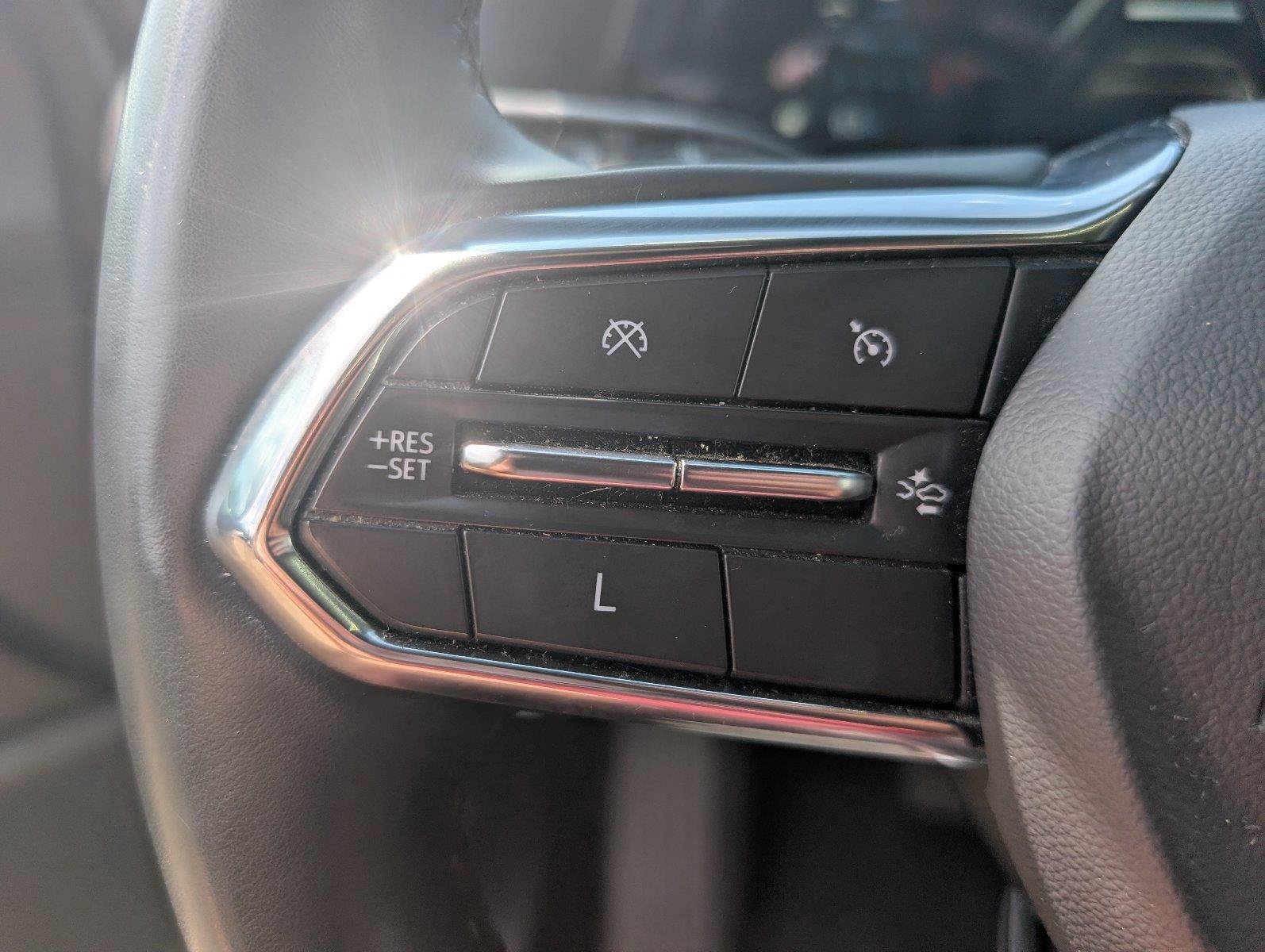 Used 2025 Chevrolet Equinox LT w/ Convenience Package II FWD image 24