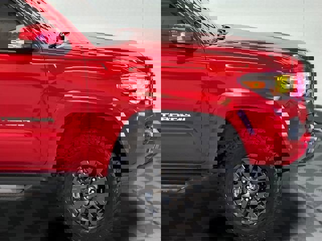 Used 2023 Toyota Tacoma SR5 w/ Technology Package AWD/4WD image 7