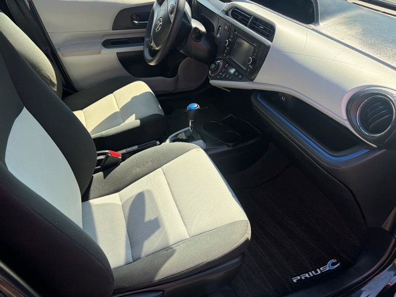 Used 2012 Toyota Prius C Three FWD image 6