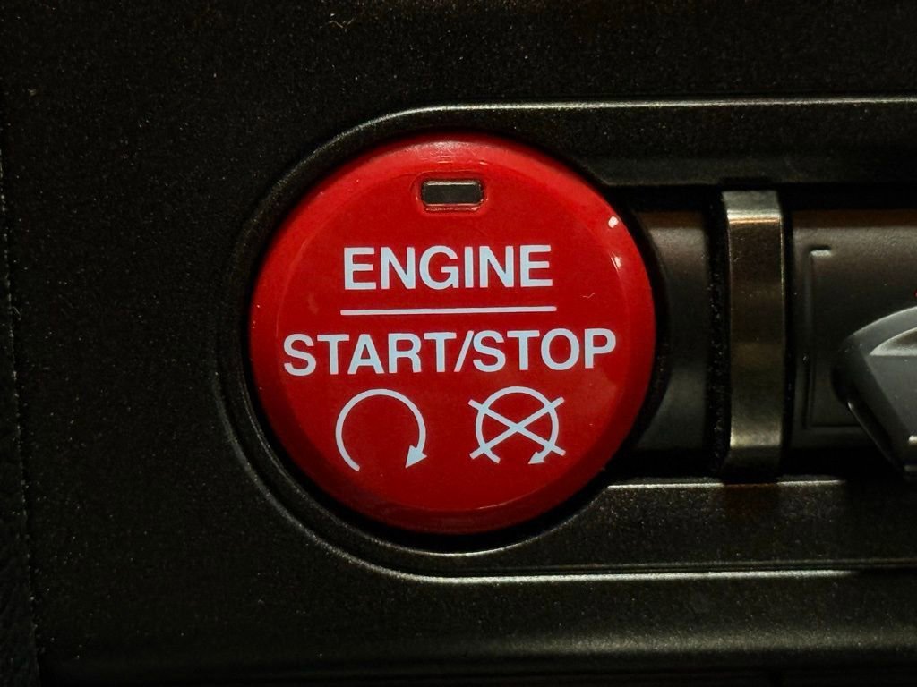 Used 2017 Ford Mustang Shelby GT350 image 26