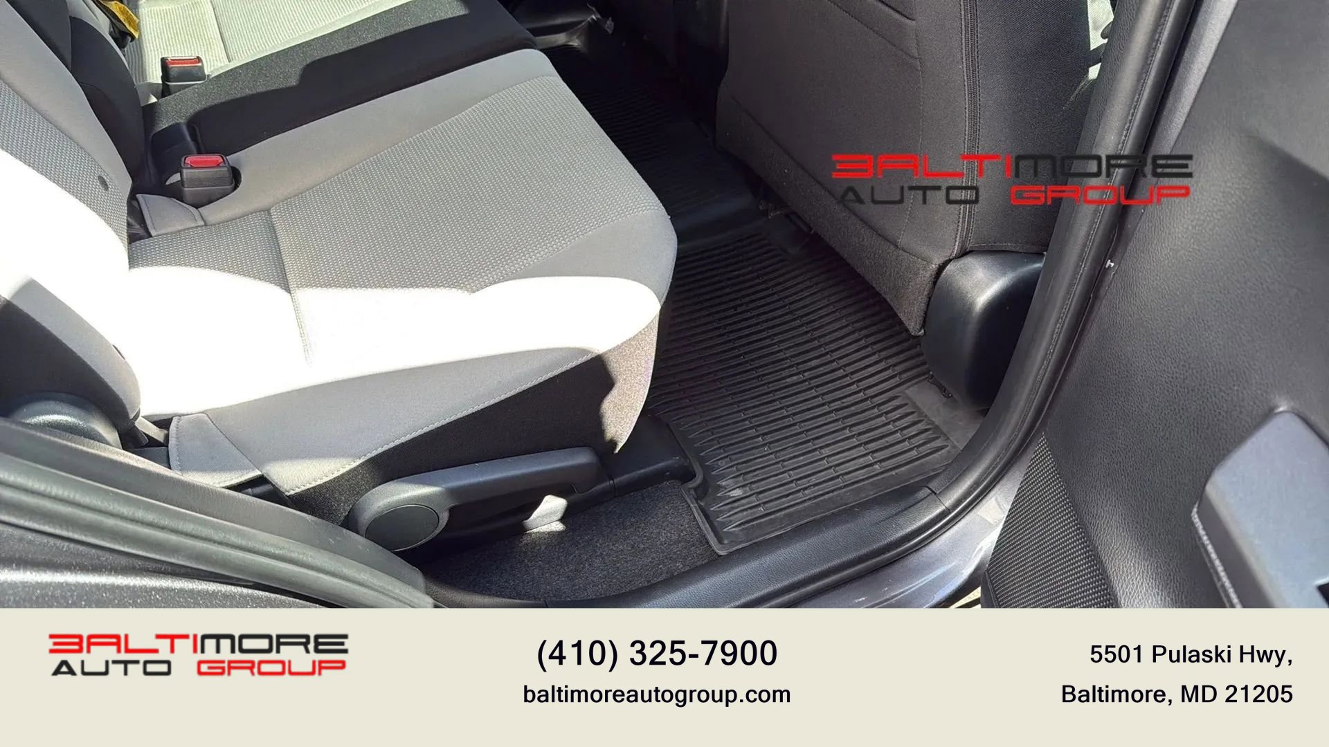 Used 2018 Toyota RAV4 XLE w/ Plus Extra Value Package image 25