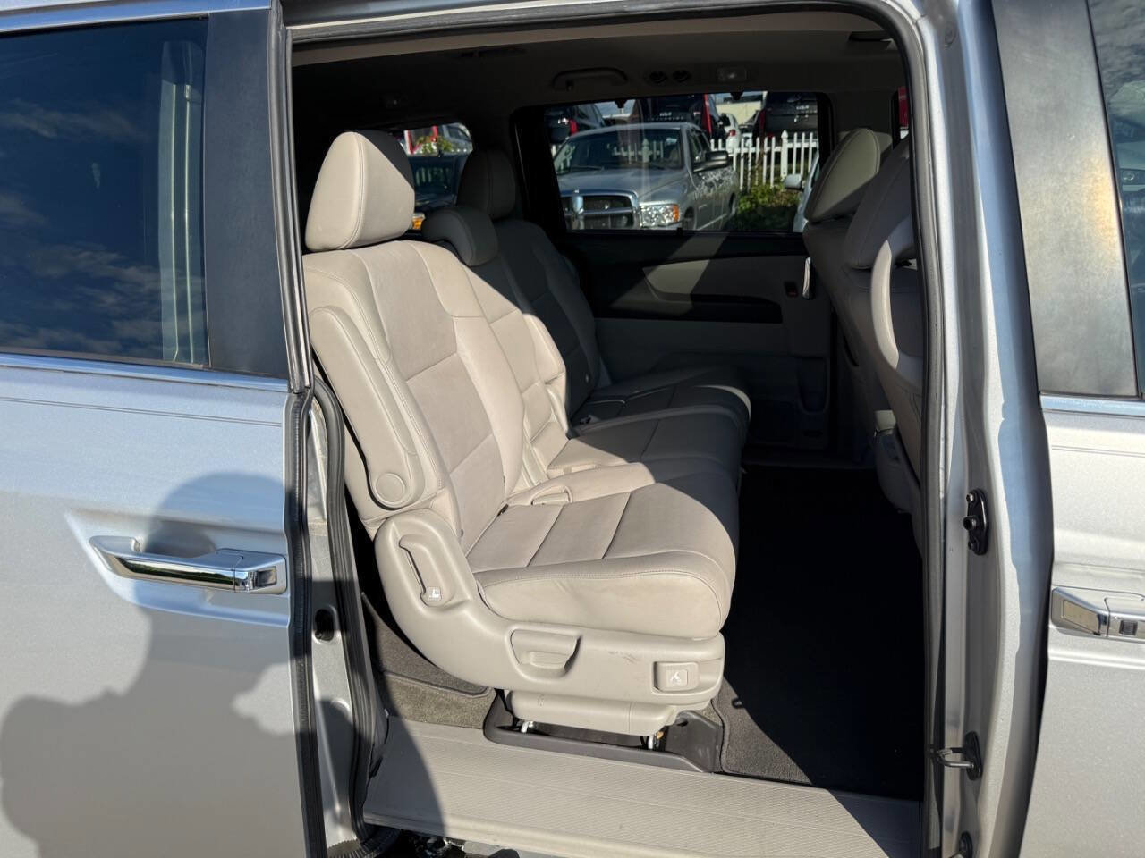 Used 2014 Honda Odyssey EX-L image 6