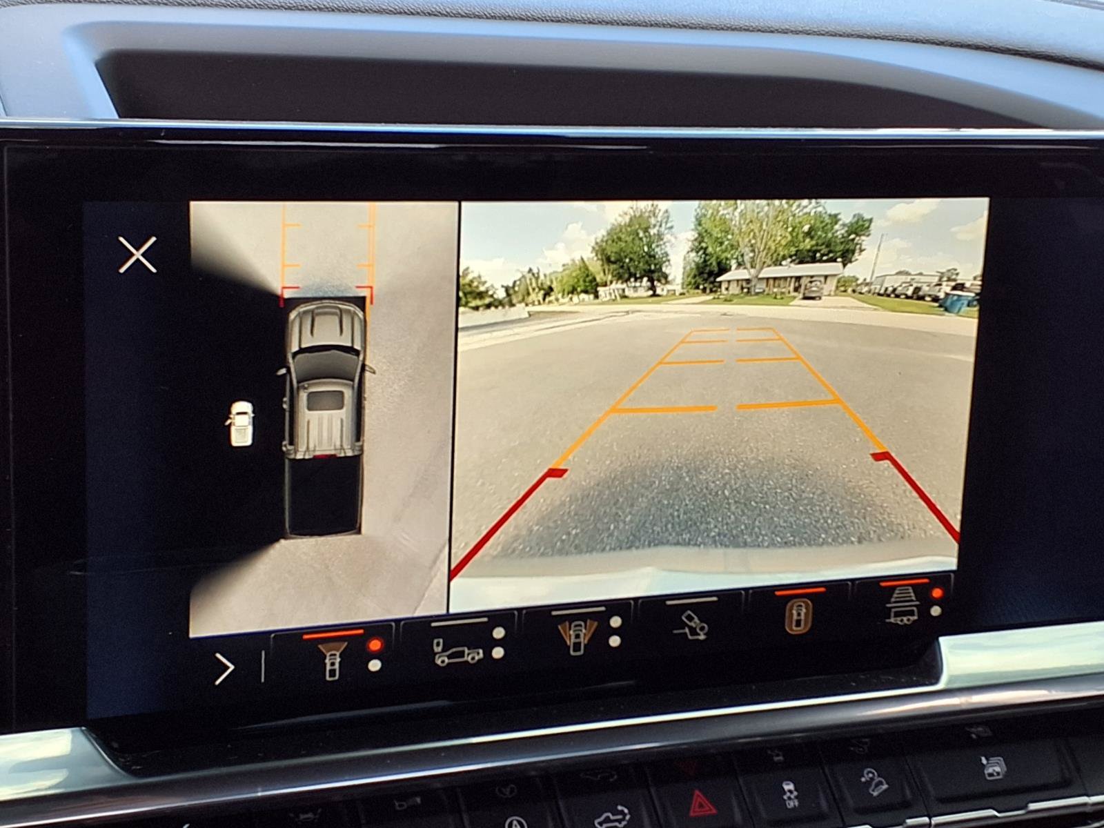 Certified 2025 Chevrolet Silverado 1500 LTZ AWD/4WD image 13