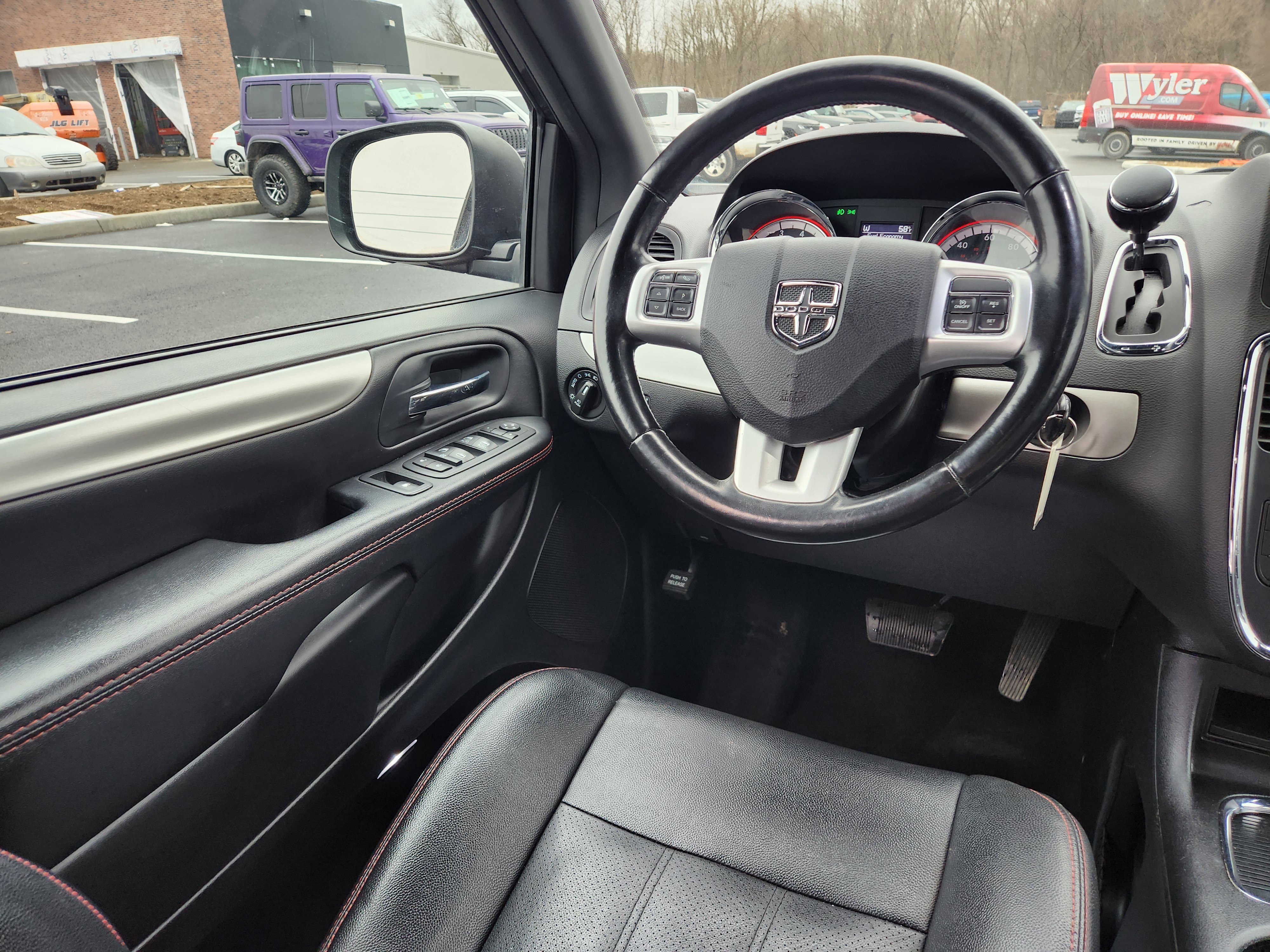 Used 2020 Dodge Grand Caravan GT image 21