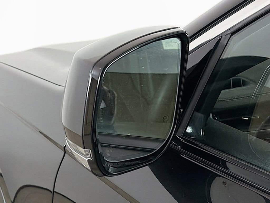 Used 2024 Jeep Grand Cherokee L Limited w/ Luxury Tech Group II image 33