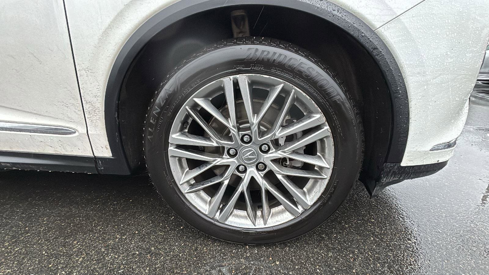 Used 2023 Acura MDX SH-AWD w/ Advance Package image 9