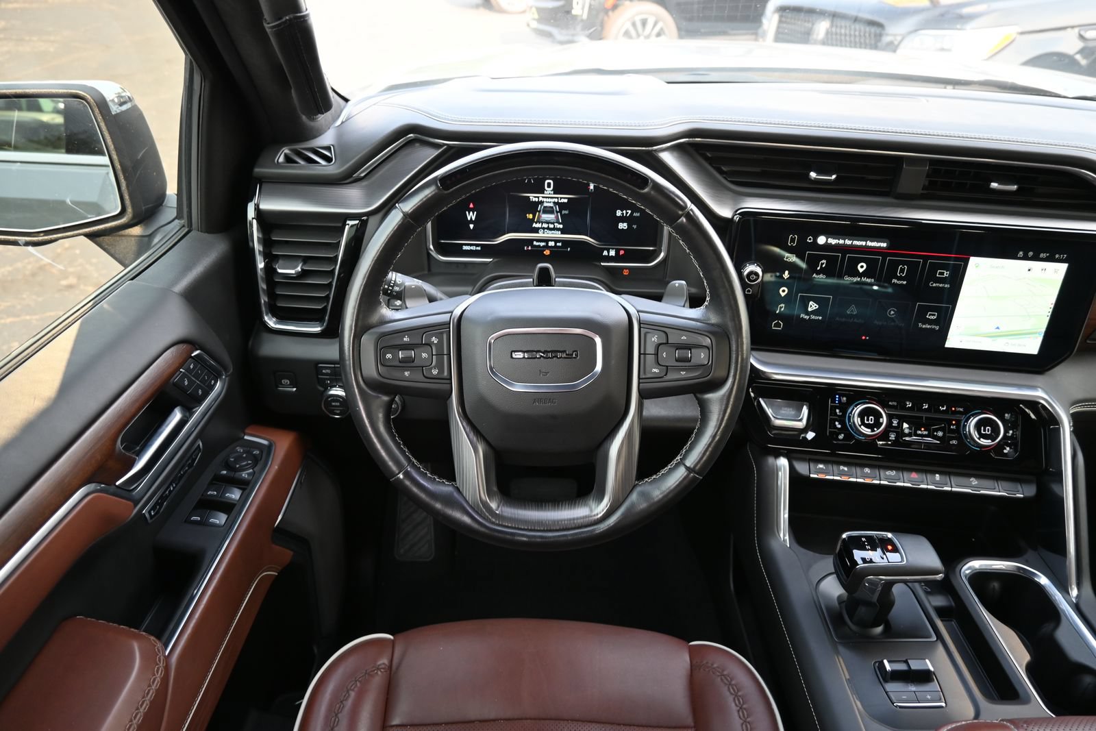 Used 2025 GMC Sierra 1500 Denali Ultimate AWD/4WD image 9