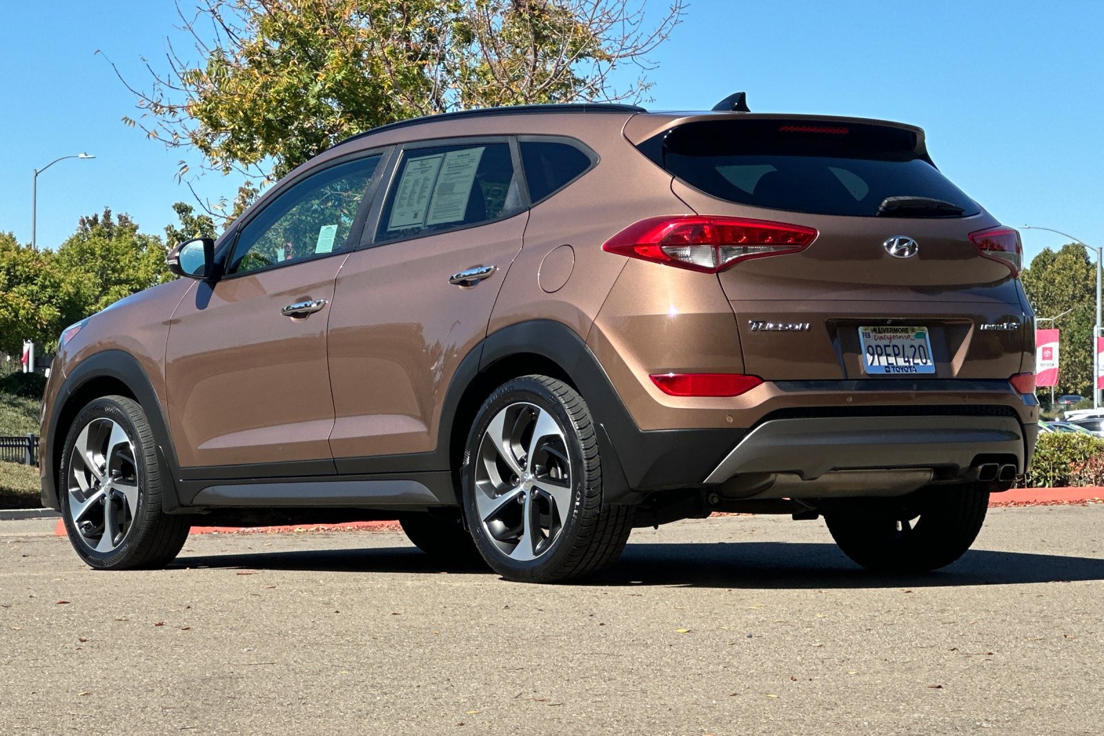 Used 2016 Hyundai Tucson Limited w/ Option Group 03 FWD image 6