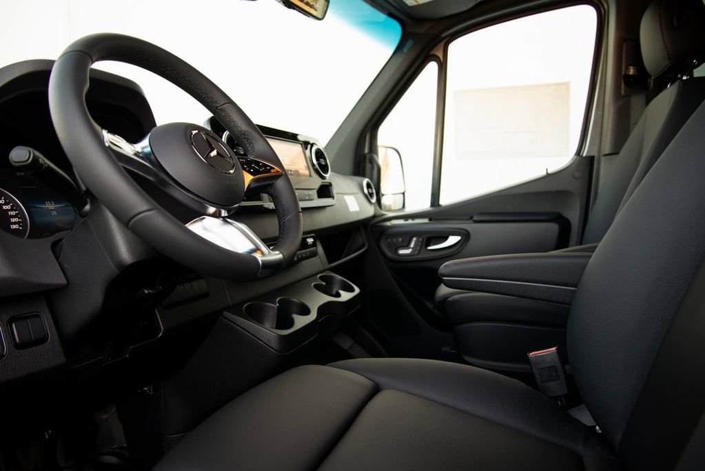 New 2025 Mercedes-Benz Sprinter 2500 image 12