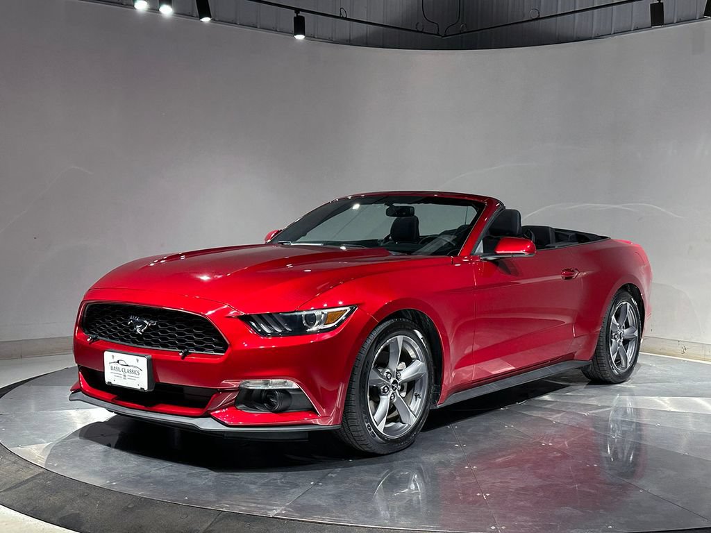 Used 2015 Ford Mustang Convertible w/ Equipment Group 051A RWD image 2