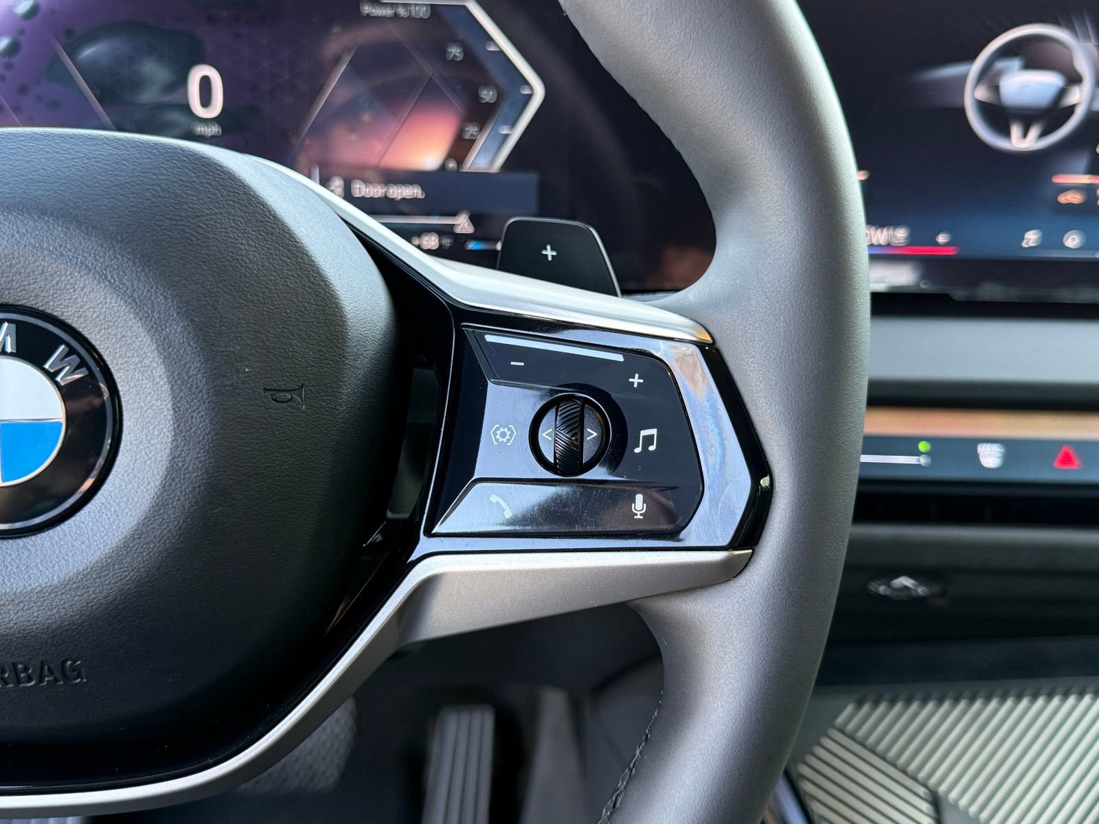 Used 2025 BMW X3 xDrive30i w/ Premium Package image 27