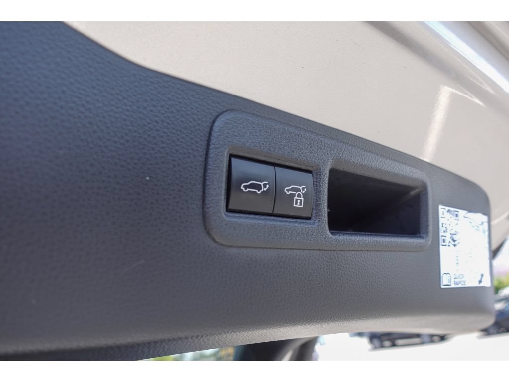 Certified 2023 Toyota Venza LE AWD/4WD image 23